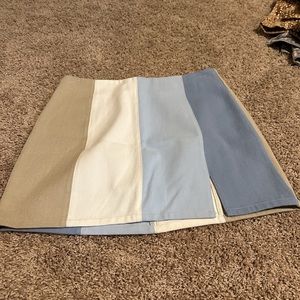 Multi color skirt size L